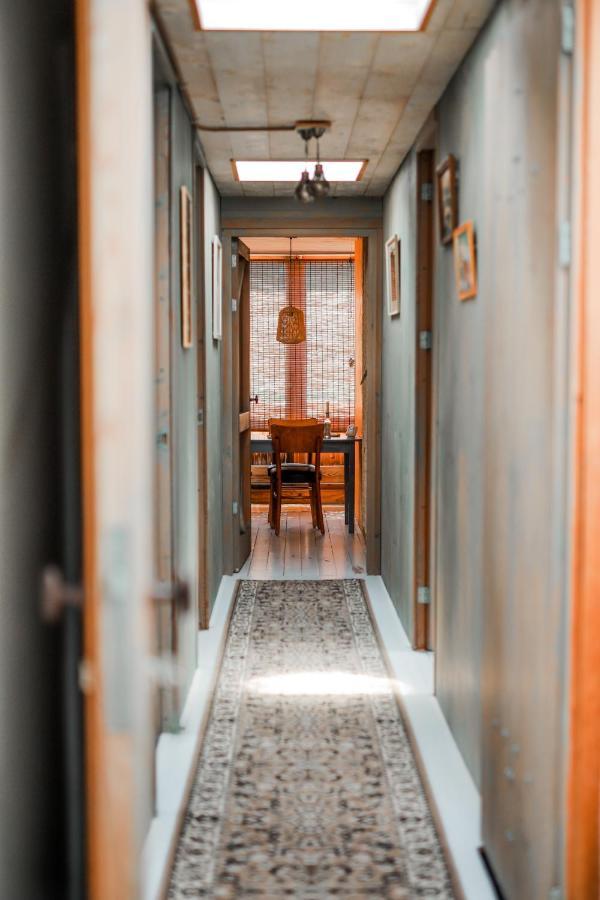 In De Aap - Appartementen & Guesthouse Μπέργκεν Εξωτερικό φωτογραφία